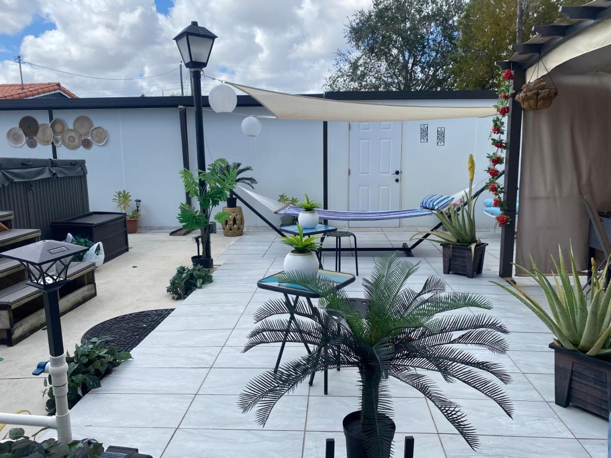 Tiny Place W Private Hot Jacuzzi 7 Min To Miami International Airport Luaran gambar