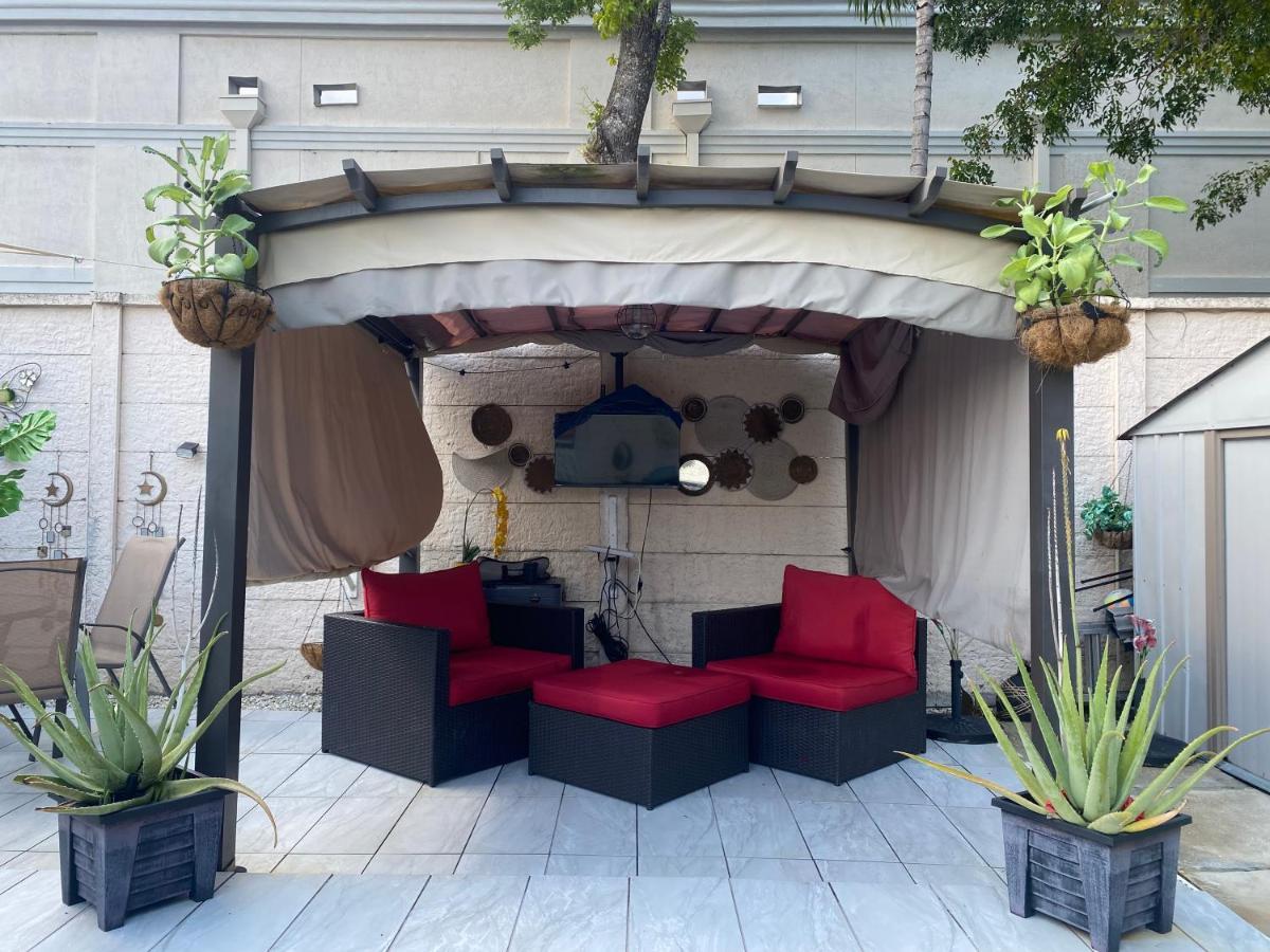 Tiny Place W Private Hot Jacuzzi 7 Min To Miami International Airport Luaran gambar