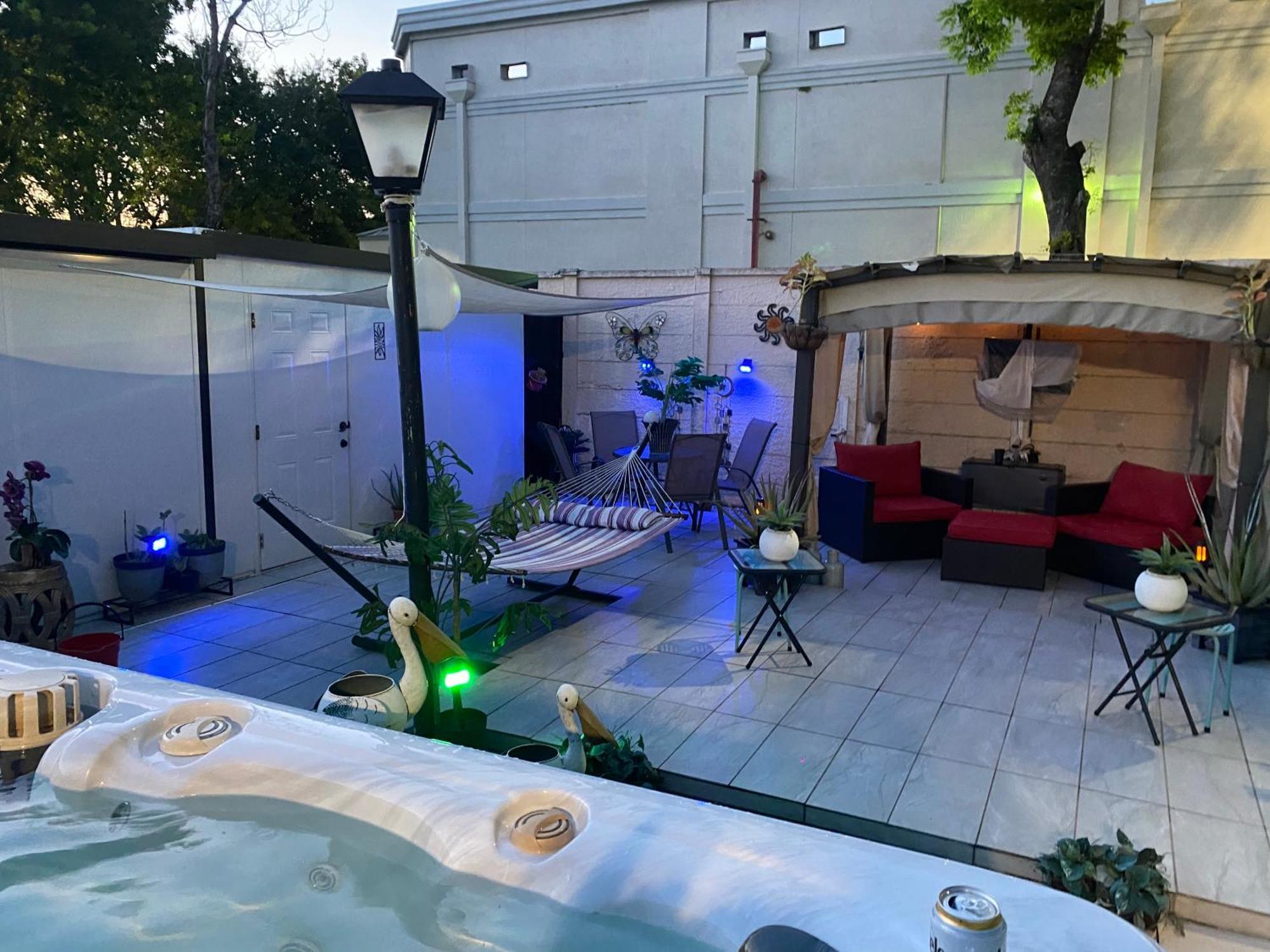 Tiny Place W Private Hot Jacuzzi 7 Min To Miami International Airport Luaran gambar